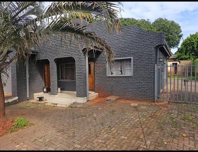 3 BEDROOM HOUSE FOR SALE IN SIBASA